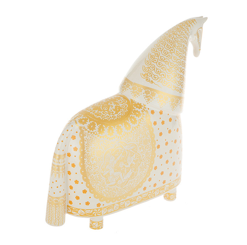 The Knight Statuette  (white/gold)