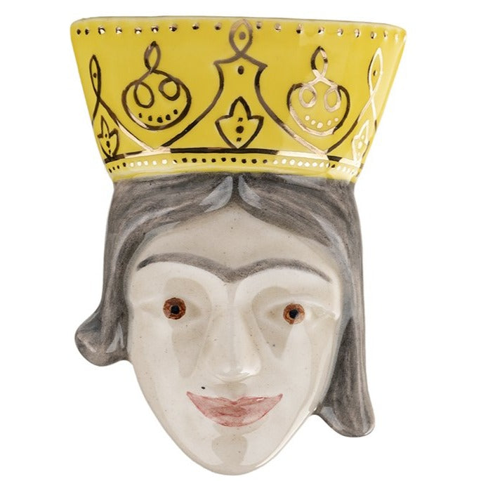 Wall-mounted ‘Queen's Head’ statuette