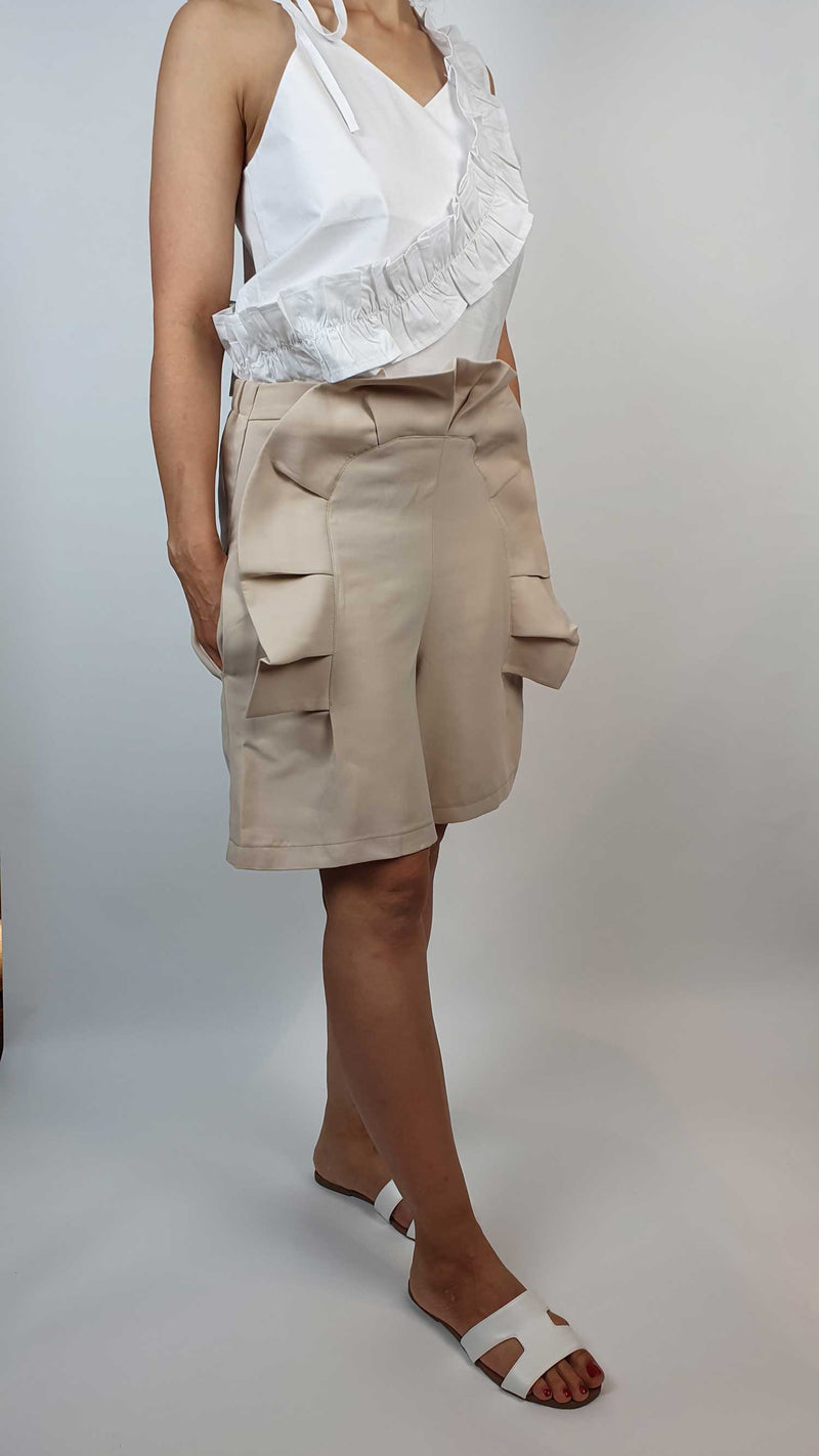 Danfi cream shorts with V-neck white top side 2